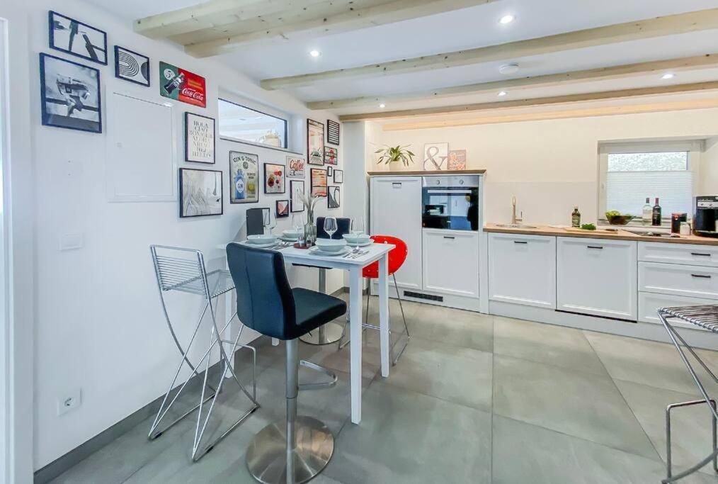 Stylisches Apartment Mit Terrasse In Der Altstadt Von Donauwörth Exterior foto